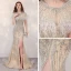 Luxe Doré Transparentes Robe De Soirée 2020 Trompette / Sirène Encolure Dégagée Manches Courtes Perlage Plumes Fendue devant Train De Balayage Robe De Ceremonie