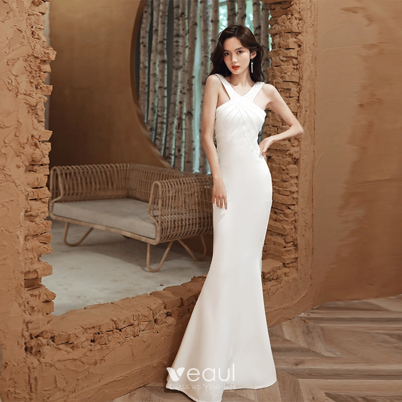 Affordable White Evening Dresses 2020 Trumpet Mermaid V Neck Sleeveless Beading Floor Length Long Backless Formal Dresses