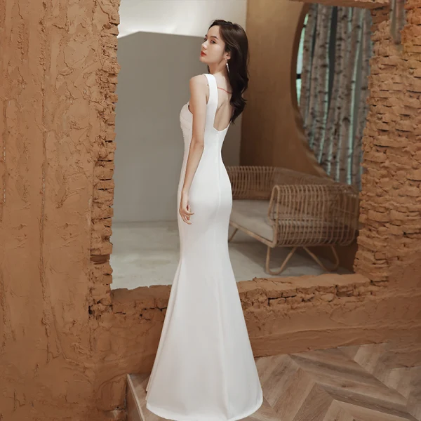 Affordable White Evening Dresses  2020 Trumpet / Mermaid V-Neck Sleeveless Beading Floor-Length / Long Backless Formal Dresses