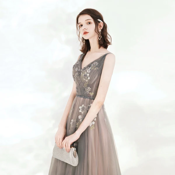 Elegant Grey Evening Dresses  2020 A-Line / Princess V-Neck Sleeveless Appliques Flower Beading Sash Floor-Length / Long Ruffle Backless Formal Dresses