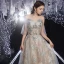 Illusion Gris Robe De Soirée 2020 Princesse Transparentes Encolure Dégagée Manches Courtes Perlage Paillettes Longue Volants Dos Nu Robe De Ceremonie