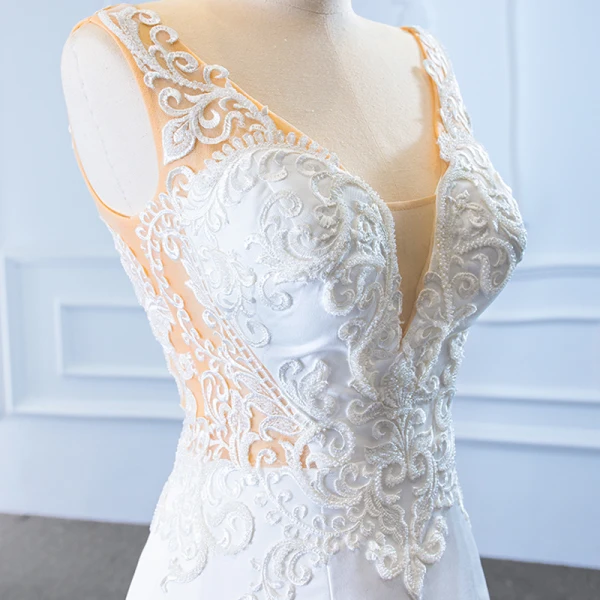 High End Weiß Satin Hochzeits Brautkleider / Hochzeitskleider 2020 Meerjungfrau Tiefer V-Ausschnitt Ärmellos Rückenfreies Applikationen Spitze Perlenstickerei Gespaltete Front Hof-Schleppe