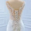 High End Weiß Satin Hochzeits Brautkleider / Hochzeitskleider 2020 Meerjungfrau Tiefer V-Ausschnitt Ärmellos Rückenfreies Applikationen Spitze Perlenstickerei Gespaltete Front Hof-Schleppe