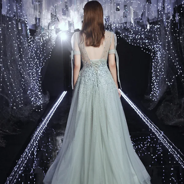 Haut de Gamme Argenté Transparentes Dansant Robe De Bal 2020 Princesse Col Haut Gonflée Manches Courtes Paillettes Perlage Faux Diamant Longue Volants Dos Nu Robe De Ceremonie