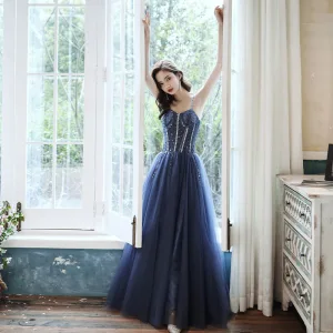 Élégant Bleu Marine Dansant Robe De Bal 2020 Princesse Bretelles Spaghetti Sans Manches Perlage Longue Volants Dos Nu Robe De Ceremonie