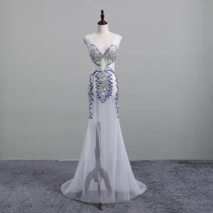 Sexy Blanche Transparentes Robe De Soirée 2020 Trompette Sirène Col V Profond Sans Manches Paillettes Perlage Train De Balayage Volants Dos Nu Robe De Ceremonie