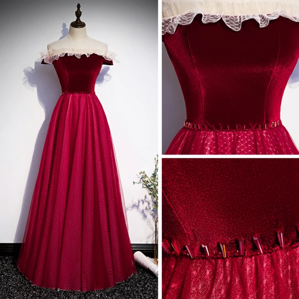 Chic / Beautiful Burgundy Dancing Prom Dresses 2020 A-Line / Princess Off-The-Shoulder Short Sleeve Spotted Tulle Floor-Length / Long Ruffle Formal Dresses