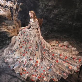 Flower Fairy Champagne Evening Dresses 2020 A Line Princess Scoop Neck Bell Sleeves Flower Embroidered Sweep Train Ruffle Backless Formal Dresses