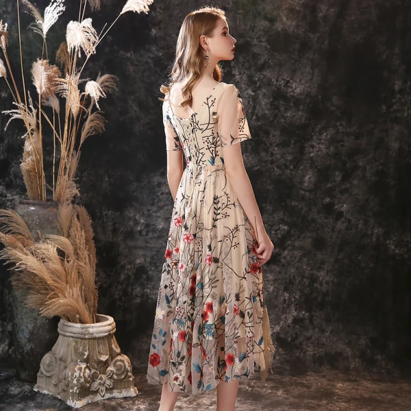 Flower Fairy Champagne Homecoming Graduation Dresses 2020 A-Line / Princess V-Neck Short Sleeve Flower Embroidered Tea-length Ruffle Backless Formal Dresses