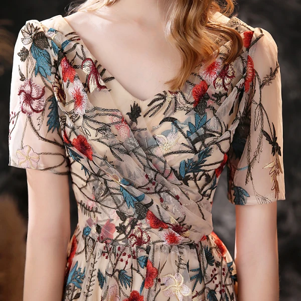 Flower Fairy Champagne Homecoming Graduation Dresses 2020 A-Line / Princess V-Neck Short Sleeve Flower Embroidered Tea-length Ruffle Backless Formal Dresses