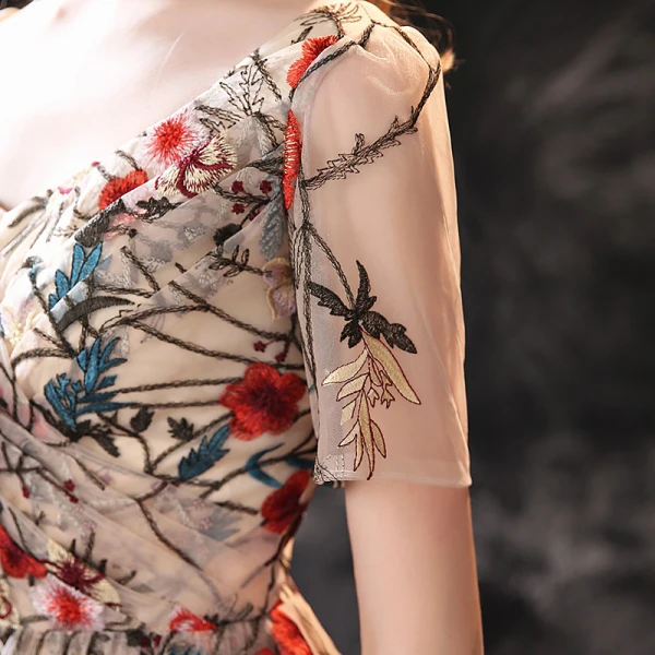 Flower Fairy Champagne Homecoming Graduation Dresses 2020 A-Line / Princess V-Neck Short Sleeve Flower Embroidered Tea-length Ruffle Backless Formal Dresses