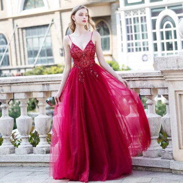 Sexy Burgundy Prom Dresses 2020 A Line Princess Spaghetti Straps Sleeveless Rhinestone Beading Split Front Floor Length Long Ruffle Backless Formal Dresses