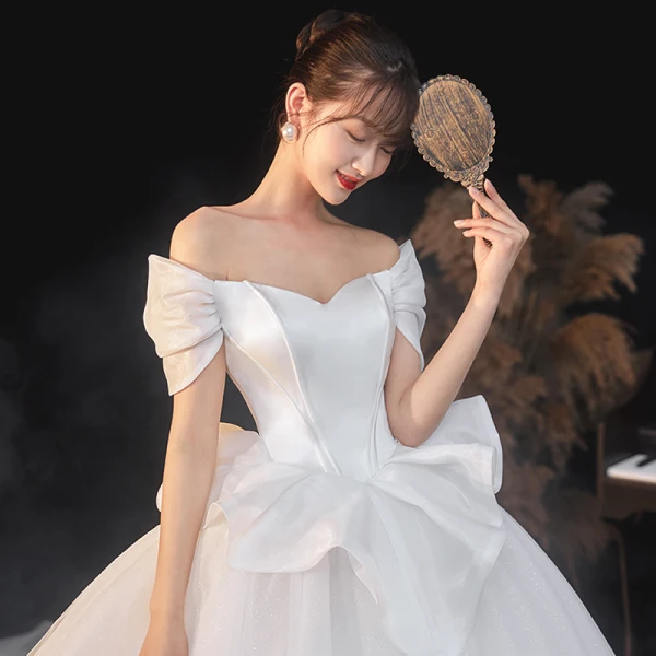 Vintage / Retro Ivory Satin Bridal Wedding Dresses 2020 Ball Gown Off-The-Shoulder Short Sleeve Backless Glitter Tulle Cathedral Train Ruffle