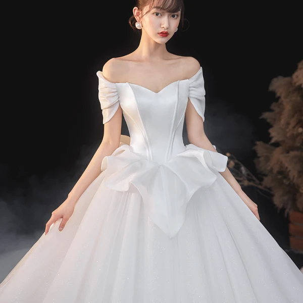 Vintage / Retro Ivory Satin Bridal Wedding Dresses 2020 Ball Gown Off-The-Shoulder Short Sleeve Backless Glitter Tulle Cathedral Train Ruffle