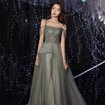 Elegant Glitter Silver Prom Dresses 2020 A Line Princess Spaghetti Straps Short Sleeve Beading Floor Length Long Ruffle Backless Formal Dresses