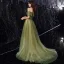 Schöne Lindgrün Abendkleider 2020 A Linie Off Shoulder Kurze Ärmel Pailletten Perlenstickerei Glanz Tülle Sweep / Pinsel Zug Rüschen Rückenfreies Festliche Kleider