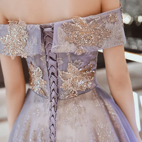 Charmant Violet Robe De Bal 2020 Princesse De l'épaule Manches Courtes Appliques Paillettes Train De Balayage Volants Dos Nu Robe De Ceremonie