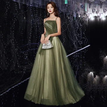 Élégant Vert Robe De Bal 2020 Princesse Bretelles Spaghetti Sans Manches Perlage Glitter Tulle Train De Balayage Volants Dos Nu Robe De Ceremonie