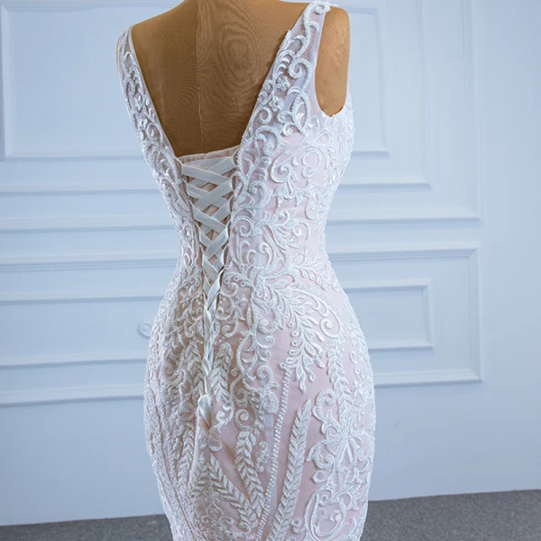 High-end White Bridal Wedding Dresses 2020 Trumpet / Mermaid V-Neck Sleeveless Backless Appliques Lace Beading Court Train Ruffle