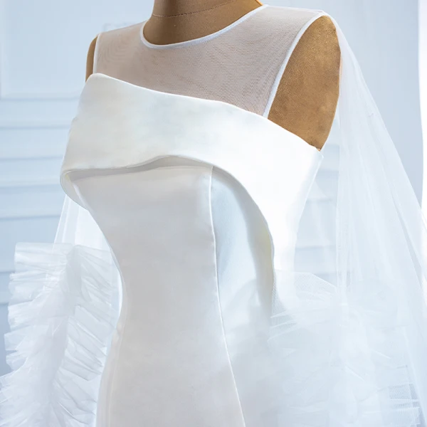 High End Weiß Satin Hochzeits Brautkleider / Hochzeitskleider 2020 Meerjungfrau Durchsichtige Rundhalsausschnitt Ärmellos Rückenfreies Watteau-falte