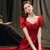 Vintage / Retro Red Satin Dancing Prom Dresses 2020 A-Line / Princess Square Neckline Puffy Short Sleeve Bow Floor-Length / Long Backless Formal Dresses