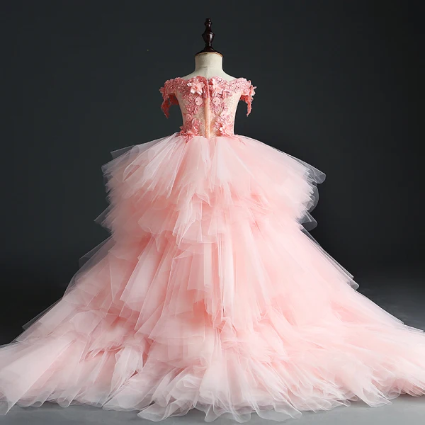 Fée Des Fleurs Perle Rose Anniversaire Robe Ceremonie Fille 2020 Robe Boule De l'épaule Manches Courtes Appliques Fleur Perlage Perle Tribunal Train Volants en Cascade