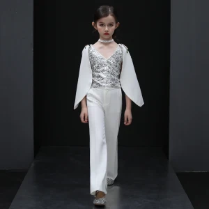 2 Bit Vita Overall 2020 V Hals Långärmad Halterneck Appliqués Spets Beading Paljetter Långa