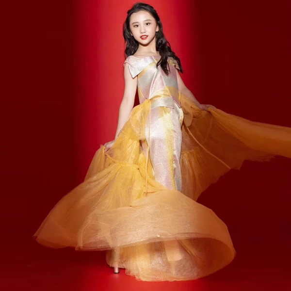 Mode Gold Overall 2020 Eckiger Ausschnitt Ärmellos Rückenfreies Applikationen Spitze Strass Glanz Polyester Abnehmbar Sweep / Pinsel Zug Fallende Rüsche