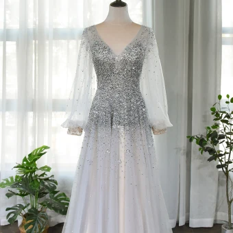 Haut De Gamme Gris Tapis Rouge Robe De Soirée 2020 Princesse Transparentes V Cou Gonflée Manches Longues Fait Main Perlage Paillettes Train De Balayage Volants Dos Nu Robe De Ceremonie