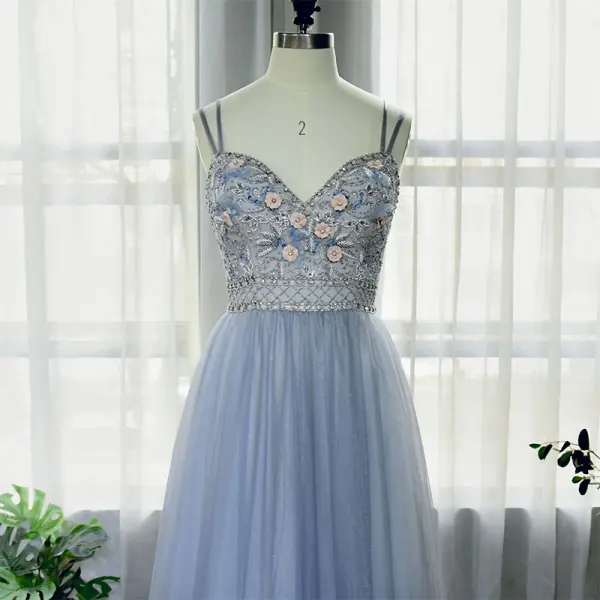 High End Himmelblau Tanzen Ballkleider 2020 A Linie Spaghettiträger Ärmellos Perlenstickerei Strass Lange Rüschen Rückenfreies Festliche Kleider