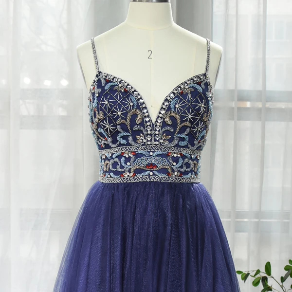 Haut de Gamme Bleu Marine Dansant Robe De Bal 2020 Princesse Bretelles Spaghetti Sans Manches Perlage Faux Diamant Longue Volants Dos Nu Robe De Ceremonie
