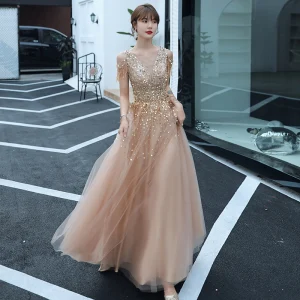 Élégant Champagne Dansant Robe De Bal 2020 Princesse Transparentes Col V Profond Manches Courtes Perlage Gland Paillettes Longue Dos Nu Robe De Ceremonie