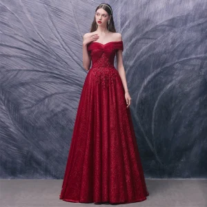 Snygga Fina Röd Balklänningar 2020 Prinsessa Av Axeln Korta Ärm Appliqués Spets Paljetter Beading Glittriga Glitter Tyll Svep Tåg Ruffle Halterneck Formella Klänningar