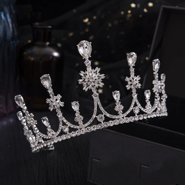 Fashion Bridal Hair Accessories 2020 Alloy Rhinestone Tiara Wedding Accessories