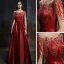Haut de Gamme Bordeaux Transparentes Satin Robe De Soirée 2020 Princesse Encolure Dégagée Sans Manches Perlage Faux Diamant Longue Volants Dos Nu Robe De Ceremonie