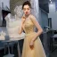 Sexy Champagner Ballkleider 2020 A Linie Spaghettiträger Tiefer V-Ausschnitt Ärmellos Perlenstickerei Strass Glanz Tülle Lange Rüschen Rückenfreies Festliche Kleider