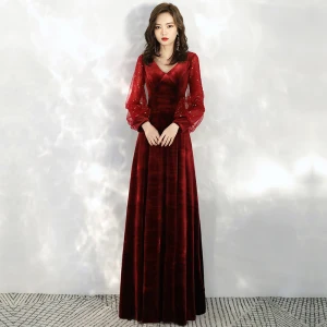 Style Victorien Bordeaux Velour Robe De Soirée 2020 Princesse V Cou Transparentes Gonflée Manches Longues Étoile Paillettes Longue Volants Dos Nu Robe De Ceremonie