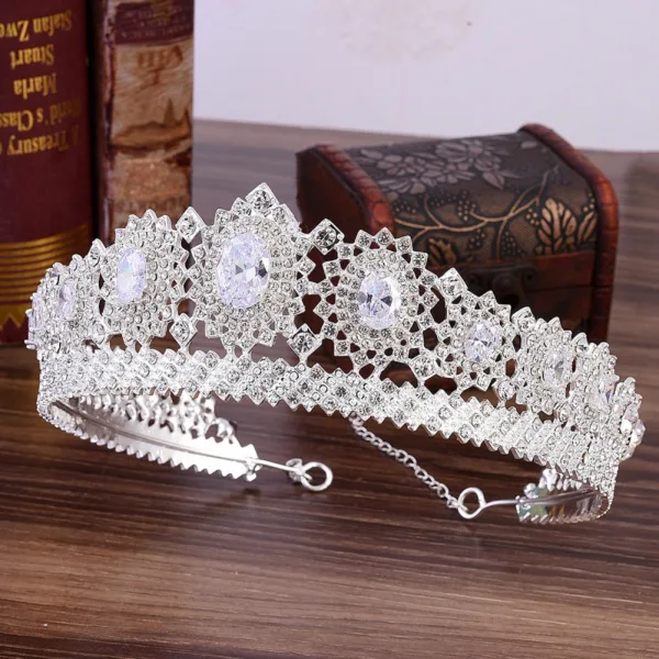 Klassisk Sølv Tiara Har Tilbehor 2020 Legering Zirkon Rhinestone Bryllup Tilbehør