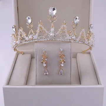 Snygga Fina Guld Tiara Örhängen Brud Huvudbonad 2020 Legering Kristall Pärla Rhinestone Bröllop Tillbehör