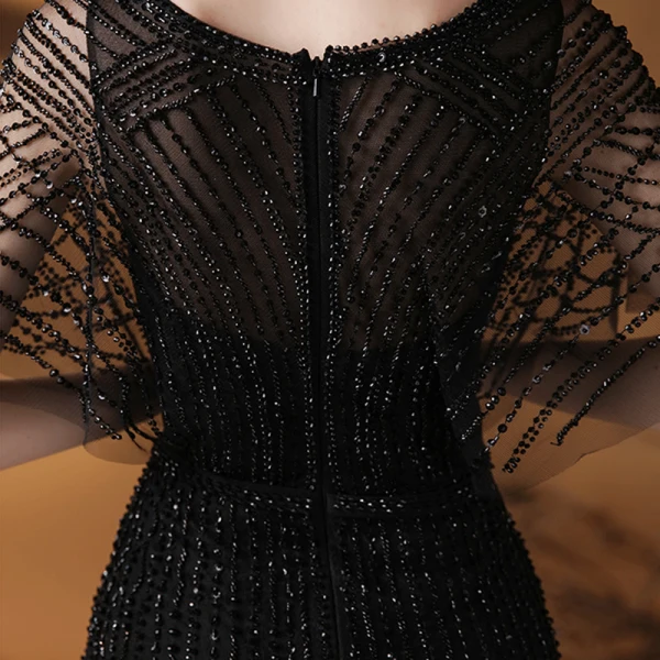 Haut de Gamme Noire Robe De Soirée 2020 Trompette / Sirène V-Cou Manches Courtes Paillettes Fait main Perlage Train De Balayage Robe De Ceremonie