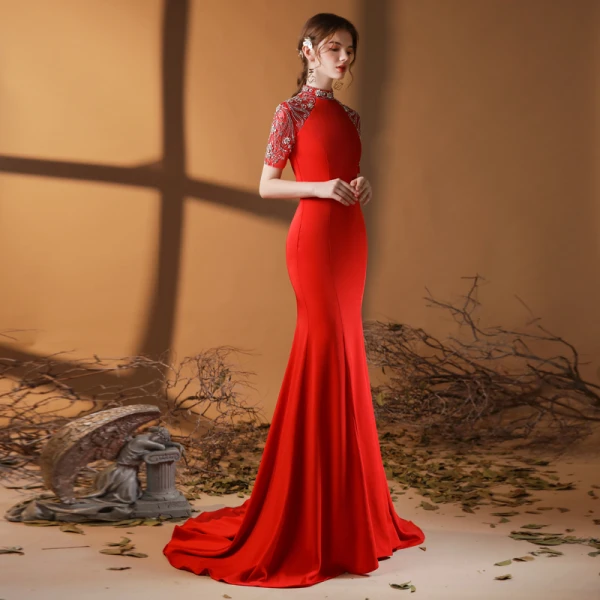 Eleganckie Vintage Czerwone Sukienki Wieczorowe 2020 Syrena / Rozkloszowane Wysokiej Szyi Kótkie Rękawy Frezowanie Rhinestone Trenem Sweep Wzburzyć Sukienki Wizytowe