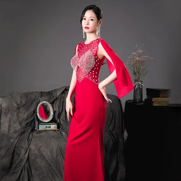 Mode Rouge Transparentes Robe De Soirée 2020 Trompette / Sirène Encolure Dégagée Sans Manches Perlage Perle Longue Robe De Ceremonie