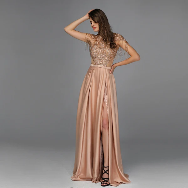 Haut de Gamme Doré Satin Transparentes Robe De Bal 2020 Princesse Col Haut Manches Courtes Ceinture Perlage Gland Fendue devant Longue Volants Robe De Ceremonie