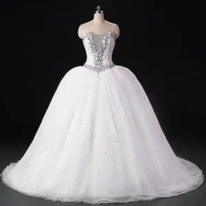Sparkly Hvit Brudekjoler 2017 Ryggløse Kjæreste Uten Ermer Beading Krystall Paljetter Organza Ballkjole Feie Tog