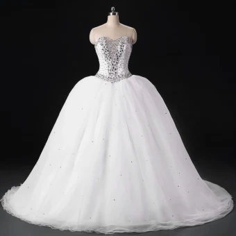 Glitzernden Weiß Brautkleider 2017 Rückenfreies Herz Ausschnitt Ärmellos Perlenstickerei Kristall Pailletten Organza Ballkleid Sweep Pinsel Zug