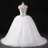 Sparkly White Wedding Dresses 2017 Backless Sweetheart Sleeveless Beading Crystal Sequins Organza Ball Gown Sweep Train