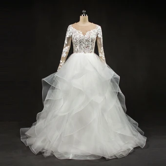 Étourdissant Blanche Robe De Mariée 2017 Encolure Dégagée Manches Longues Dos Nu Percé En Dentelle Plissée Organza Longue Robe Boule