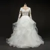 Betagende Hvide Brudekjoler 2017 Scoop Neck Langærmet Halterneck Pierced Med Blonder Plisseret Organza Lange Balkjole