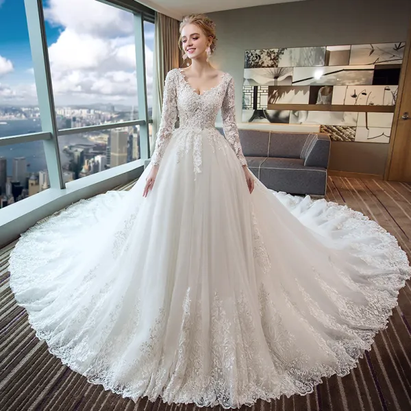 Elegant Ivory Wedding Dresses 2017 A-Line / Princess V-Neck Long Sleeve Backless Appliques Lace Beading Pearl