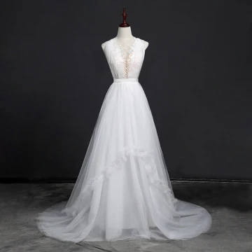 Elegant Hvide Strand Gennemsigtig Brudekjoler 2018 Prinsesse Scoop Neck Ærmeløs Halterneck Perle Overdækket Knap Applikationsbroderi Med Blonder Bælte Flæse Retten Tog